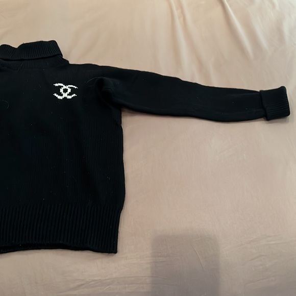CHANEL 100% cashmere !! turtle neck sweater ! - Picture 9 of 10